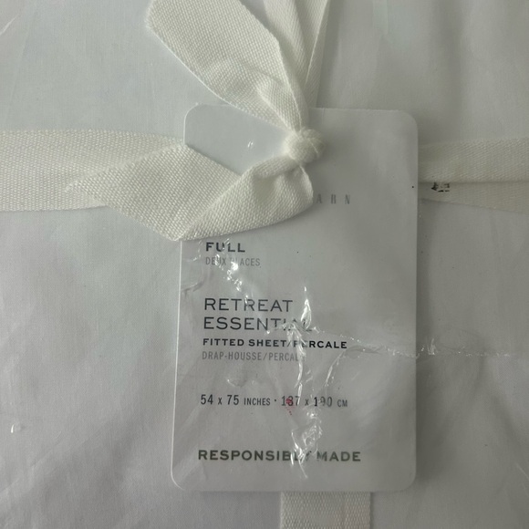 Pottery Barn Retreat Essential Percale Fitted Full Sheet ONLY - Picture 4 of 4
